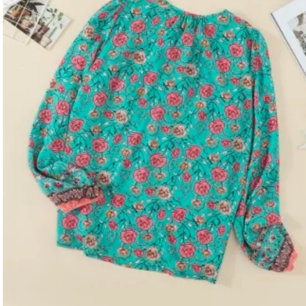 🔥1 s left🌼New boutique vneck lantern sleeve top - Picture 6 of 9